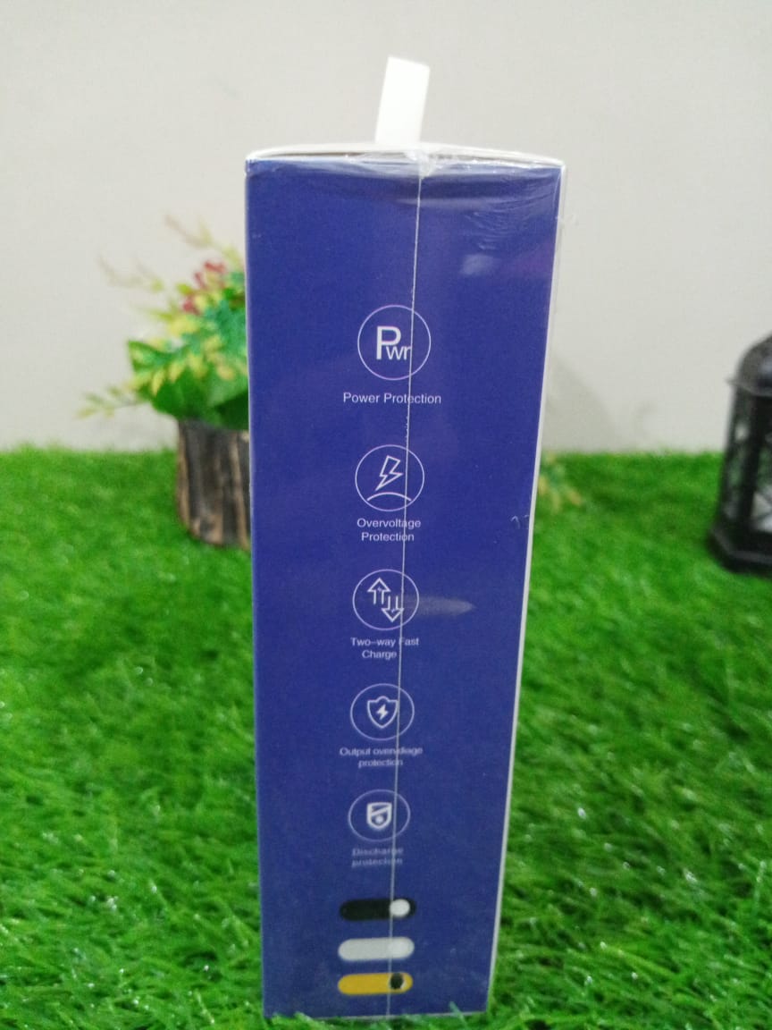 Bolt B104 10000mAh Power Bank π | Fast Charging with Power Delivery β‘ | Dual Output (USB-C & USB) π | Digital Display π | Compact & Lightweight Travel Charger βοΈ