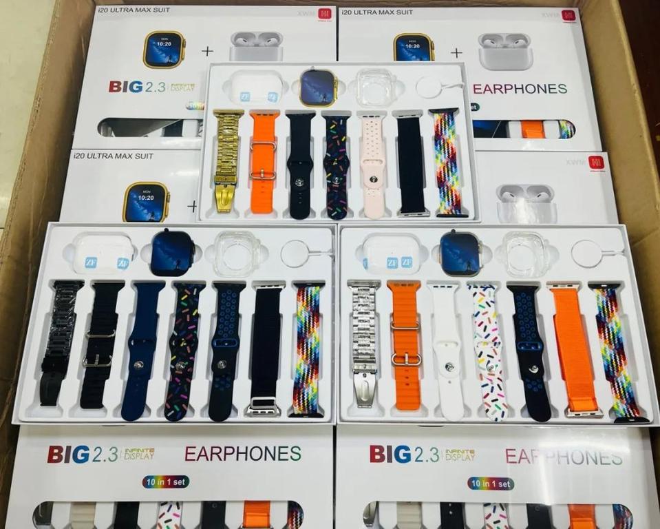 I20 Ultra Max Suit 10-in-1 Smart Watch With AirPods š§ | Smartwatch + Earbuds + 7 Straps