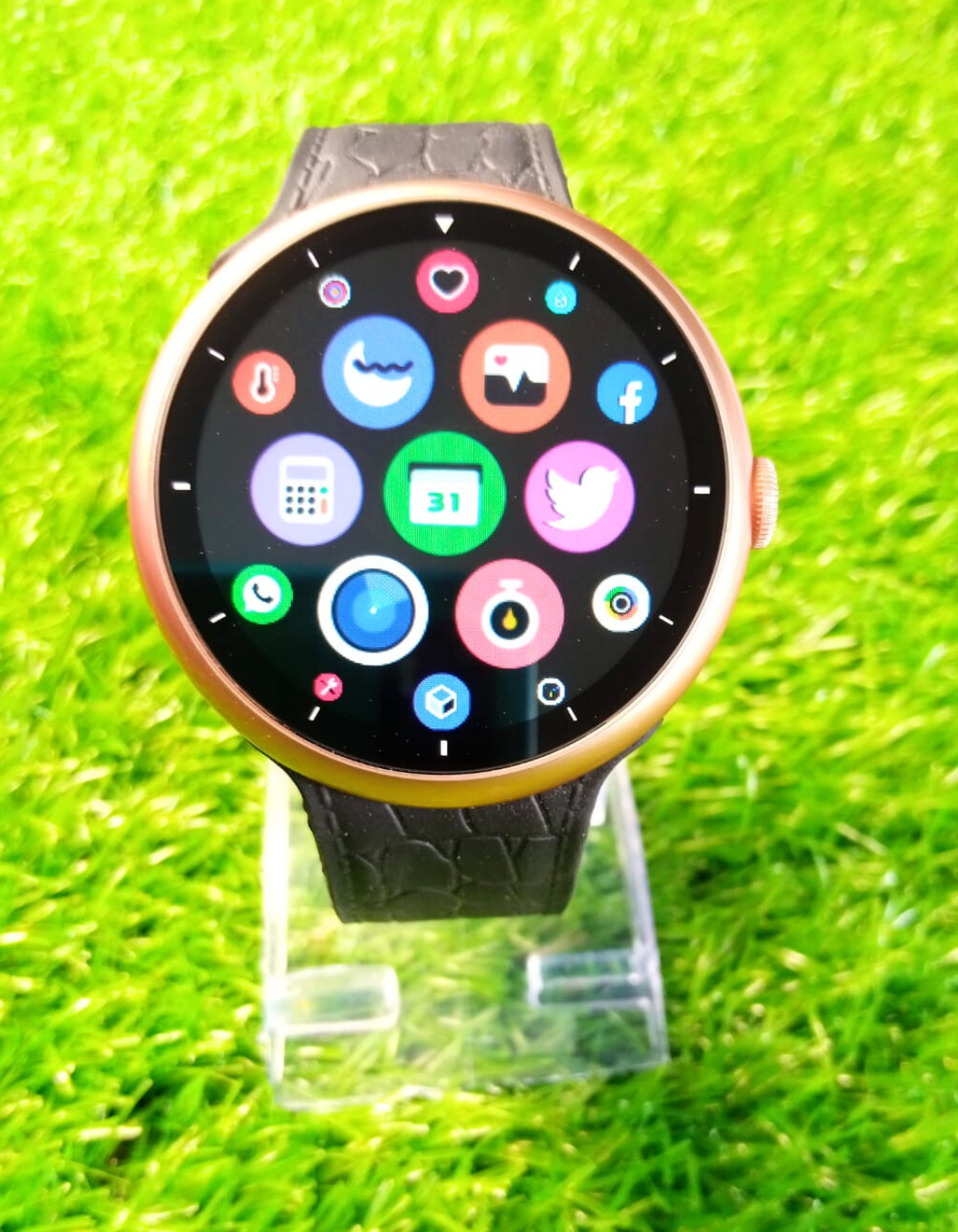2025 V16 Pro Max Smart Watch | 7-in-1 Round Dial, Wireless Charging, BT Calling, Fitness Tracker (Golden Edition)