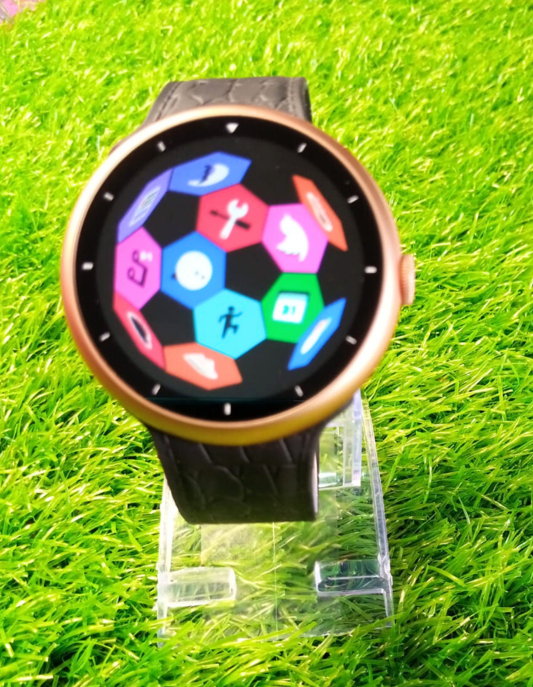 2025 V16 Pro Max Smart Watch | 7-in-1 Round Dial, Wireless Charging, BT Calling, Fitness Tracker (Golden Edition)