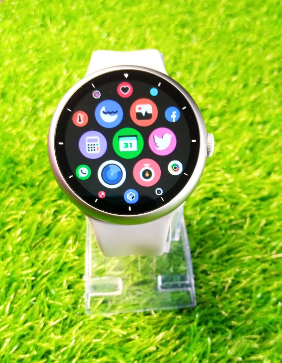 2025 V16 Pro Max Smart Watch | 7-in-1 Round Dial, Wireless Charging, BT Calling, Fitness Tracker (Golden Edition)