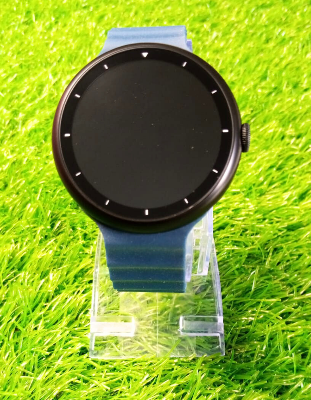 2025 V16 Pro Max Smart Watch | 7-in-1 Round Dial, Wireless Charging, BT Calling, Fitness Tracker (Golden Edition)